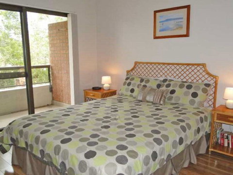 19 'The Commodore' 9-11 Donald Street - Two Bedroom Unit In The CBD Of Nelson Bay - Accommodation Bookings 1