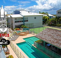 1BR Coolum Beach  Roof Terrace Spa Tennis Pool - Accommodation Bookings