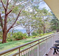2 'Fiddlers Green' 62 Magnus Street - ground floor unit walking distance to Nelson Bay - Accommodation Bookings