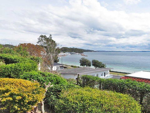 2 'Highpoint' 4 Magnus Street - Two Bedroom Unit Close To Nelson Bay CBD - Accommodation Bookings 2