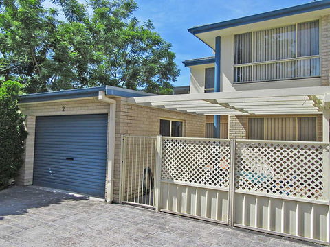 2 'Mahi Mahi', 5 Achilles Street - 3 Bedroom Between Shoal Bay And Little Beach - Accommodation Bookings 0