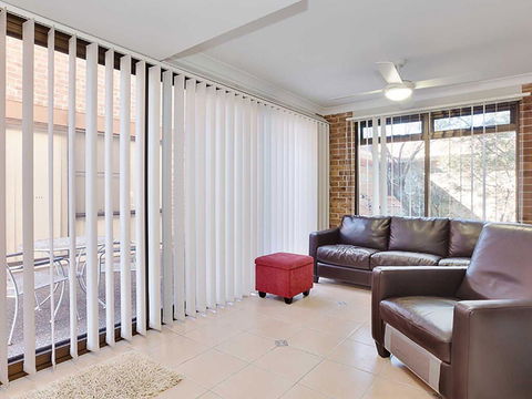 2 'Plattens' 15 Kurrawa Close - Great Duplex So Close To The Water - Accommodation Bookings 1