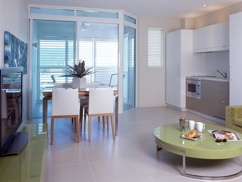 201 Lake Street - Accommodation Bookings 3