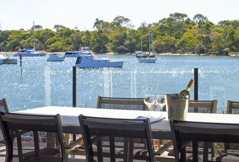 22 Noosa Parade - Accommodation Bookings 2