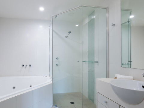 245 'Pacific Blue', 265 Sandy Point Rd - Air Conditioned Unit With Resort Facilities And Linen Supplied - Accommodation Bookings 3