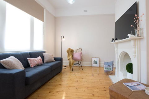 26 Byron Street - Accommodation Bookings 2