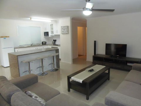 26 Kurana Street - Rainbow Beach, Stroll To The Beach And Shops - Accommodation Bookings 0