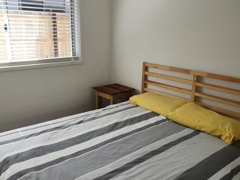 26 Satinwood Drive- Low Set Modern, Sleeps 8 - Accommodation Bookings 3