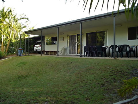 27 Carlo Road - Rainbow Beach, Affordable Family Beach House - Accommodation Bookings 0