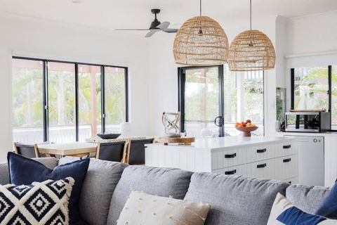 BERRIMA LUXE - Noosa Hill Home - Heated Pool - Accommodation Bookings 4