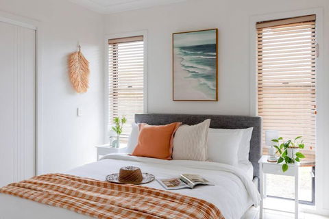 CABA17 - Waterfront Home With A Pool! - Accommodation Bookings 4