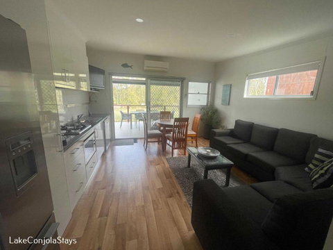 Cabin 51 - Lake Conjola - Accommodation Bookings 2