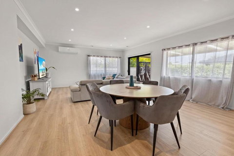 Caddie Corner - Accommodation Bookings 3