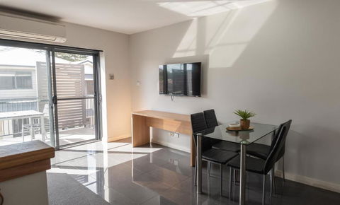 Cardiff Executive Apartments - Accommodation Bookings 4