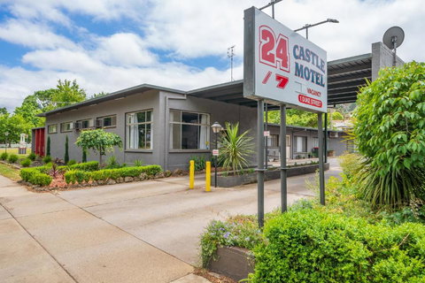 Castle Motel - Accommodation Bookings 0