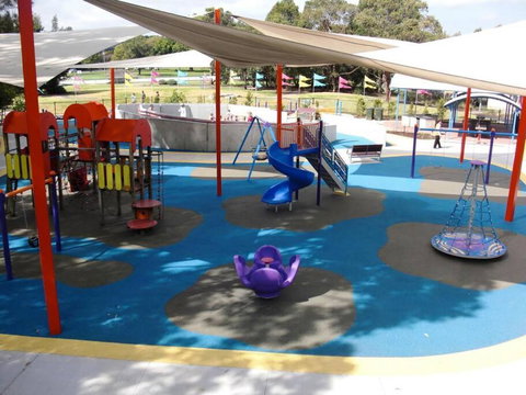 Chic 4 Bedroom House Five Dock - Accommodation Bookings 1