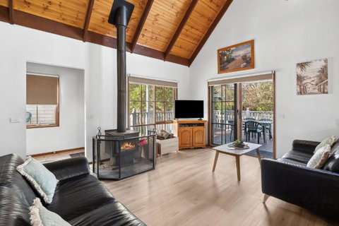 Coastal Cottage - Accommodation Bookings 2