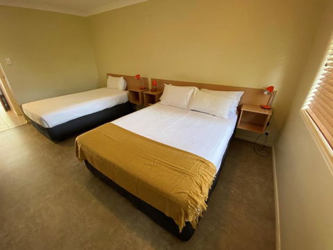 Country Roads Motor Inn Gayndah - Accommodation Bookings 1