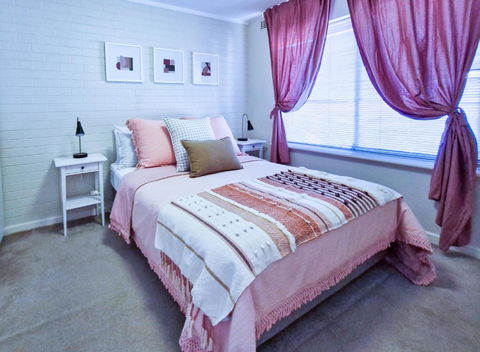 Crawley Cosy Urban Retreat Close To CBD UWA Free Park Netflix - Accommodation Bookings 1