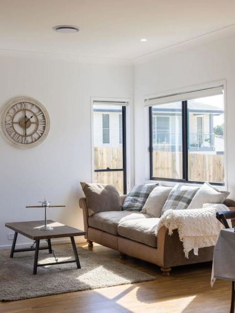 Cute 4BR Family Home In Calamvale - Accommodation Bookings 2