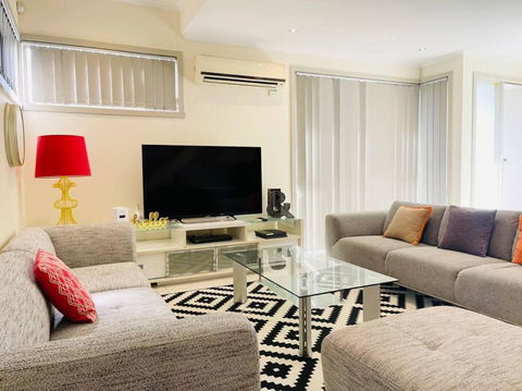D104 Winston Fresh Fantastic - Accommodation Bookings 0