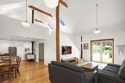 275 Ridge Road, Central Tilba - Accommodation Bookings 2