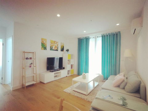 2BR Apartment With Style - Accommodation Bookings 0