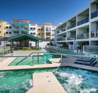 2BR Coolum Beach Escape  Courtyard Pool Spa Tennis - Accommodation Bookings
