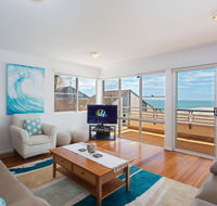 3 'The Clippers' 131 Soldiers Point Road - fabulous waterfront unit
