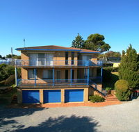 3 Bay Lane