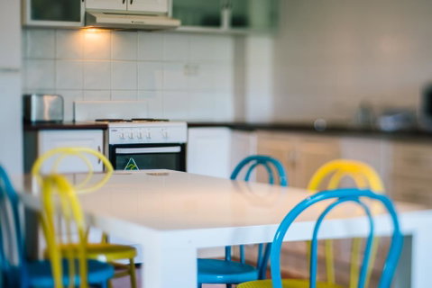 3 Bedroom Apartment / Spence St - Accommodation Bookings 0