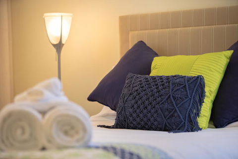 3 Bedroom Ultimate Luxury Waterfront - Accommodation Bookings 2