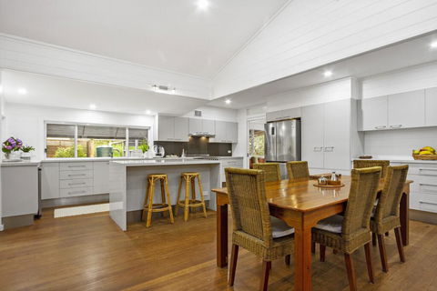 3 Macleay St, Narrawallee - Accommodation Bookings 0
