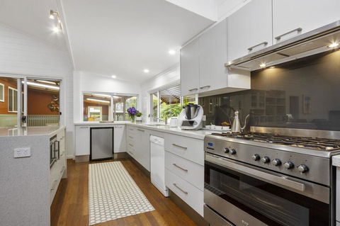 3 Macleay St, Narrawallee - Accommodation Bookings 1