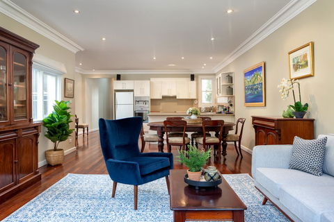 3-Bed House Near Bondi Beach With Balcony, Parking - Accommodation Bookings 2