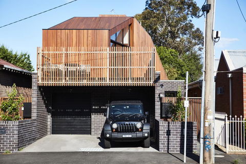 3-Bed House With Rooftop And Parking Near Yarra Park - Accommodation Bookings 1