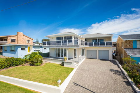 31 McMillan Crescent - Accommodation Bookings 1