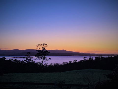 32 Zachary Drive Farm Stay Iconic Water Views - Accommodation Bookings 0