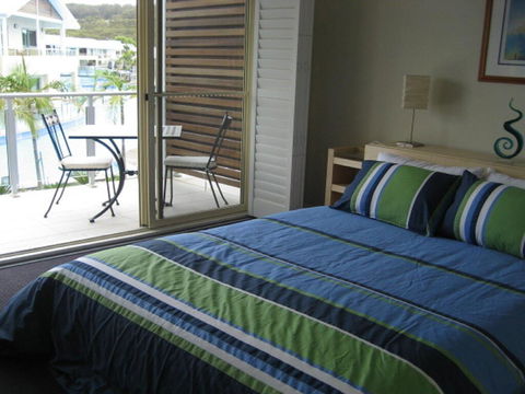 349 'Oaks Pacific Blue' 265 Sandy Point Road - Fantastic Pool - Accommodation Bookings 3