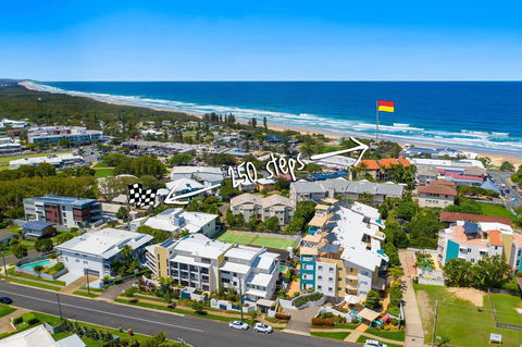 3BR Coolum Beach Escape , Courtyard, Pool, Spa, Tennis - Accommodation Bookings 3