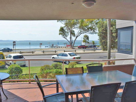 4 'Florentine' 11 Columbia Close - Spectacular Views And Air Conditioning - Accommodation Bookings 0