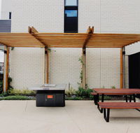 4 free paking 4Bed3Bath Deluxe townhouse - Accommodation Bookings