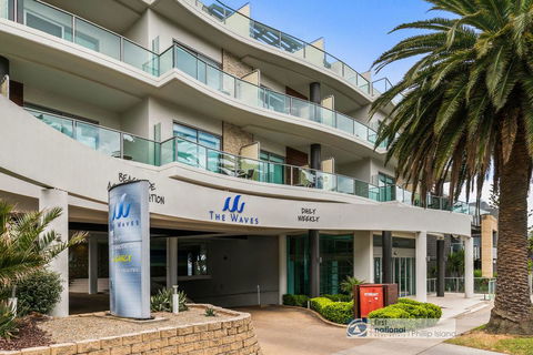 444 The Waves - Accommodation Bookings 1