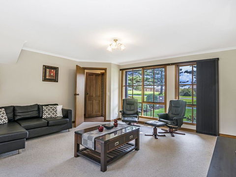 45 On REGENT - Accommodation Bookings 3