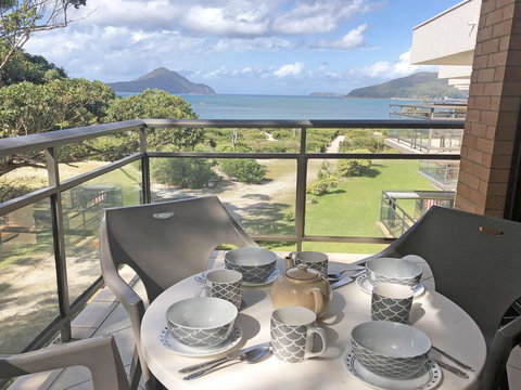 5 'Intrepid' 3 Intrepid Close - Perfect Beachfront Location - Accommodation Bookings 0