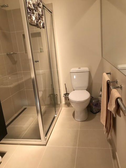 5 Star Room With Own Bathroom - Singles, Couples, Families Or Executives - Accommodation Bookings 2