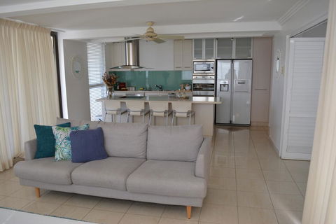 5,  Apartment On The Esplanade - Accommodation Bookings 1