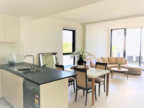 502 2 Bedroom In Kalina Serviced Apartments - Accommodation Bookings 0