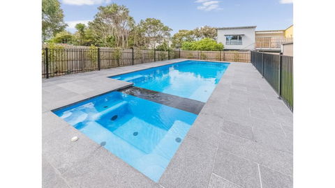 52 ON BAYVIEW - PET FRIENDLY (OUTSIDE ONLY) - Accommodation Bookings 0
