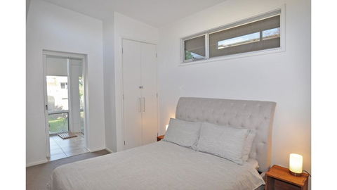52 ON BAYVIEW - PET FRIENDLY (OUTSIDE ONLY) - Accommodation Bookings 1